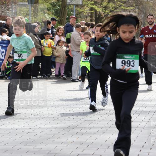 12.04.2026 - 45. Internationalen Wilhelmsburger Insellauf Strokosch-Dieckow http://msf.ph/oto/9490031 12.04.2026 14:34:46 Ziel 16, 837, 311, 589, 808, 1720, 538, 40, 303, 993, 519, 999, 622, 471, 356, 47, 1021, 485, 489, 1016, 122, 476, 472 meine-sportfotos.de