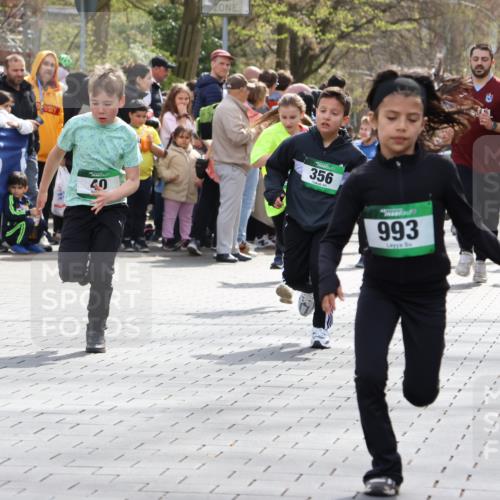 12.04.2026 - 45. Internationalen Wilhelmsburger Insellauf Strokosch-Dieckow http://msf.ph/oto/9490034 12.04.2026 14:34:46 Ziel 16, 837, 311, 589, 808, 1720, 538, 40, 303, 993, 519, 999, 622, 471, 356, 47, 1021, 485, 489, 1016, 122, 476, 472 meine-sportfotos.de