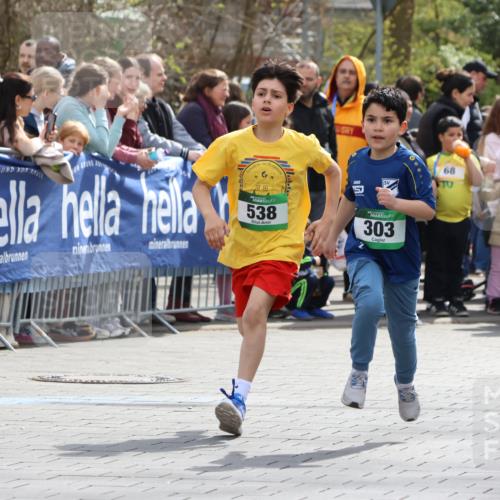 12.04.2026 - 45. Internationalen Wilhelmsburger Insellauf Strokosch-Dieckow http://msf.ph/oto/9490046 12.04.2026 14:34:44 Ziel 110, 524, 660, 843, 815, 423, 16, 837, 311, 589, 808, 1720, 538, 40, 303, 993, 519, 999, 622, 471, 356, 47 meine-sportfotos.de