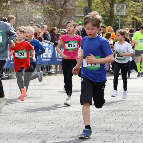 12.04.2026 - 45. Internationalen Wilhelmsburger Insellauf Strokosch-Dieckow http://msf.ph/oto/9490074 12.04.2026 14:34:37 Ziel 27, 332, 305, 853, 28, 146, 841, 1076, 1711, 443, 291, 144, 995, 590, 436, 110, 524, 660, 843, 815, 423, 16, 837, 311, 589, 808, 1720 meine-sportfotos.de