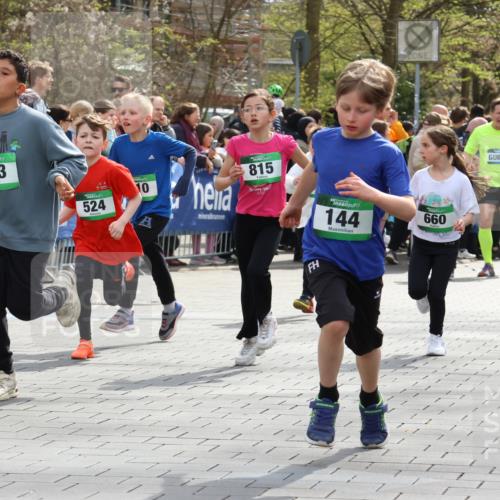 12.04.2026 - 45. Internationalen Wilhelmsburger Insellauf Strokosch-Dieckow http://msf.ph/oto/9490076 12.04.2026 14:34:37 Ziel 27, 332, 305, 853, 28, 146, 841, 1076, 1711, 443, 291, 144, 995, 590, 436, 110, 524, 660, 843, 815, 423, 16, 837, 311, 589, 808, 1720 meine-sportfotos.de
