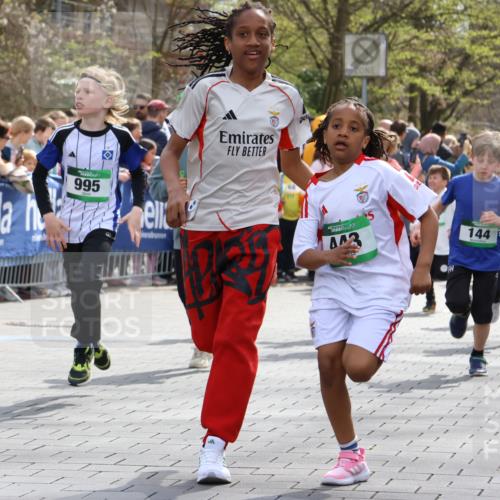 12.04.2026 - 45. Internationalen Wilhelmsburger Insellauf Strokosch-Dieckow http://msf.ph/oto/9490083 12.04.2026 14:34:35 Ziel 1712, 809, 27, 332, 305, 853, 28, 146, 841, 1076, 1711, 443, 291, 144, 995, 590, 436, 110, 524, 660, 843, 815, 423, 16, 837, 311 meine-sportfotos.de