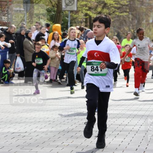 12.04.2026 - 45. Internationalen Wilhelmsburger Insellauf Strokosch-Dieckow http://msf.ph/oto/9490100 12.04.2026 14:34:32 Ziel 1730, 115, 1026, 1712, 809, 27, 332, 305, 853, 28, 146, 841, 1076, 1711, 443, 291, 144, 995, 590, 436, 110, 524 meine-sportfotos.de