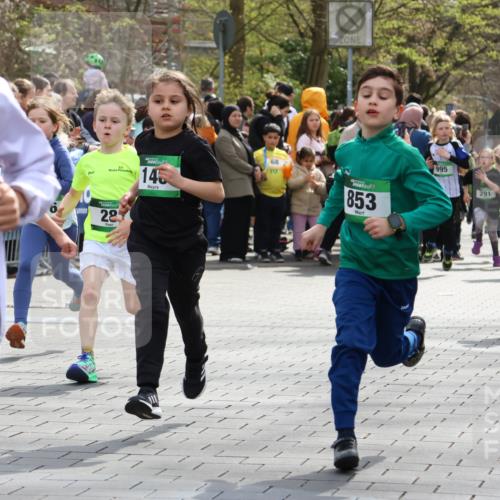 12.04.2026 - 45. Internationalen Wilhelmsburger Insellauf Strokosch-Dieckow http://msf.ph/oto/9490105 12.04.2026 14:34:31 Ziel 1723, 1730, 115, 1026, 1712, 809, 27, 332, 305, 853, 28, 146, 841, 1076, 1711, 443, 291, 144, 995, 590, 436 meine-sportfotos.de