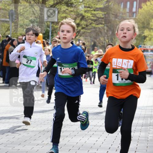 12.04.2026 - 45. Internationalen Wilhelmsburger Insellauf Strokosch-Dieckow http://msf.ph/oto/9490114 12.04.2026 14:34:29 Ziel 160, 483, 839, 1713, 1723, 1730, 115, 1026, 1712, 809, 27, 332, 305, 853, 28, 146, 841, 1076, 1711, 443 meine-sportfotos.de