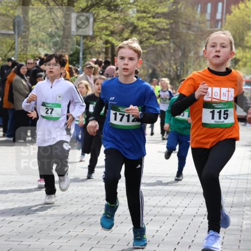 12.04.2026 - 45. Internationalen Wilhelmsburger Insellauf Strokosch-Dieckow http://msf.ph/oto/9490116 12.04.2026 14:34:29 Ziel 160, 483, 839, 1713, 1723, 1730, 115, 1026, 1712, 809, 27, 332, 305, 853, 28, 146, 841, 1076, 1711, 443 meine-sportfotos.de