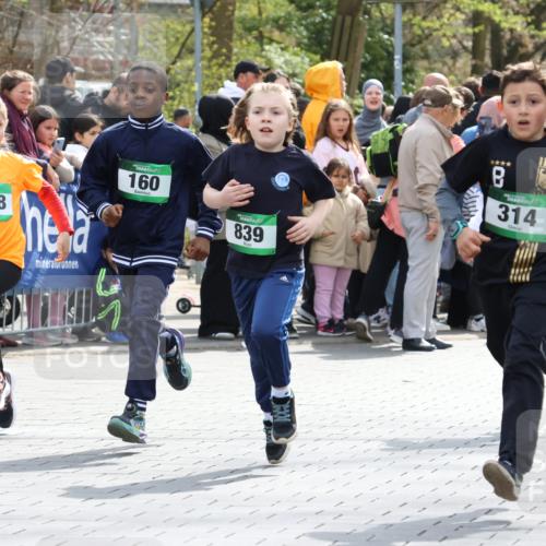 12.04.2026 - 45. Internationalen Wilhelmsburger Insellauf Strokosch-Dieckow http://msf.ph/oto/9490151 12.04.2026 14:34:20 Ziel 1014, 1731, 1722, 32, 33, 104, 314, 1718, 160, 483, 839, 1713, 1723, 1730 meine-sportfotos.de