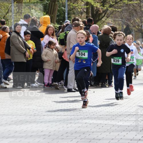 12.04.2026 - 45. Internationalen Wilhelmsburger Insellauf Strokosch-Dieckow http://msf.ph/oto/9490167 12.04.2026 14:34:19 Ziel 552, 1014, 1731, 1722, 32, 33, 104, 314, 1718, 160, 483, 839, 1713, 1723 meine-sportfotos.de
