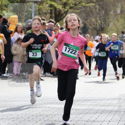 12.04.2026 - 45. Internationalen Wilhelmsburger Insellauf Strokosch-Dieckow http://msf.ph/oto/9490171 12.04.2026 14:34:17 Ziel 294, 870, 39, 649, 552, 1014, 1731, 1722, 32, 33, 104, 314, 1718, 160, 483, 839, 1713 meine-sportfotos.de