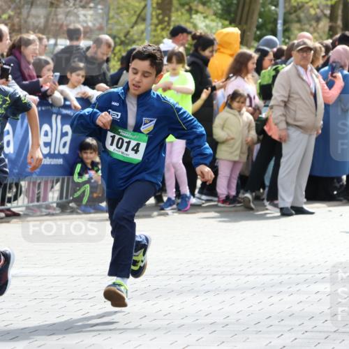 12.04.2026 - 45. Internationalen Wilhelmsburger Insellauf Strokosch-Dieckow http://msf.ph/oto/9490187 12.04.2026 14:34:12 Ziel 676, 294, 870, 39, 649, 552, 1014, 1731, 1722 meine-sportfotos.de