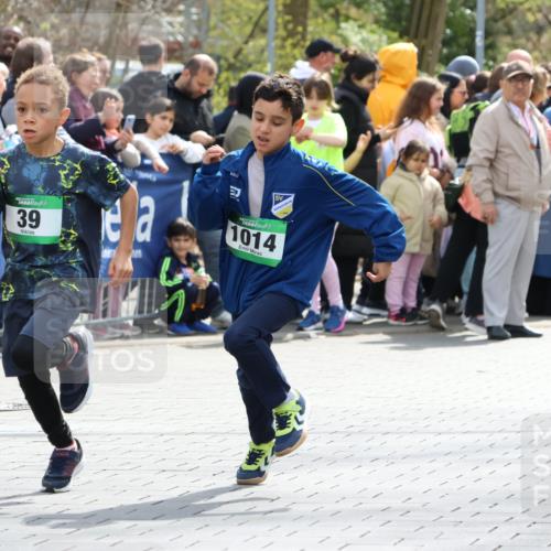 12.04.2026 - 45. Internationalen Wilhelmsburger Insellauf Strokosch-Dieckow http://msf.ph/oto/9490188 12.04.2026 14:34:12 Ziel 676, 294, 870, 39, 649, 552, 1014, 1731, 1722 meine-sportfotos.de