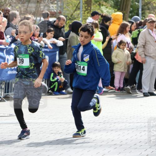 12.04.2026 - 45. Internationalen Wilhelmsburger Insellauf Strokosch-Dieckow http://msf.ph/oto/9490189 12.04.2026 14:34:12 Ziel 676, 294, 870, 39, 649, 552, 1014, 1731, 1722 meine-sportfotos.de