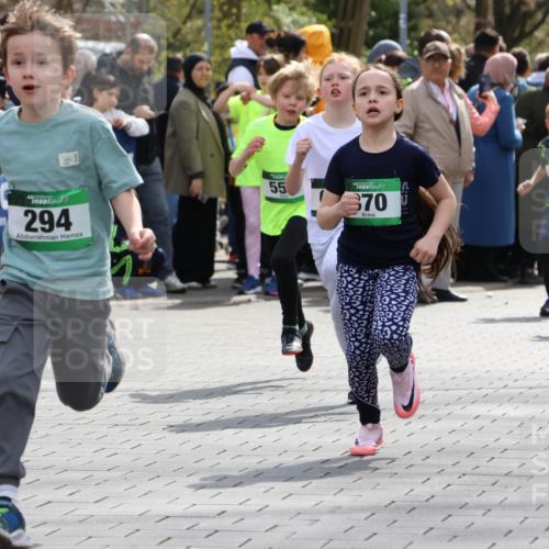 12.04.2026 - 45. Internationalen Wilhelmsburger Insellauf Strokosch-Dieckow http://msf.ph/oto/9490203 12.04.2026 14:34:10 Ziel 676, 294, 870, 39, 649, 552, 1014 meine-sportfotos.de
