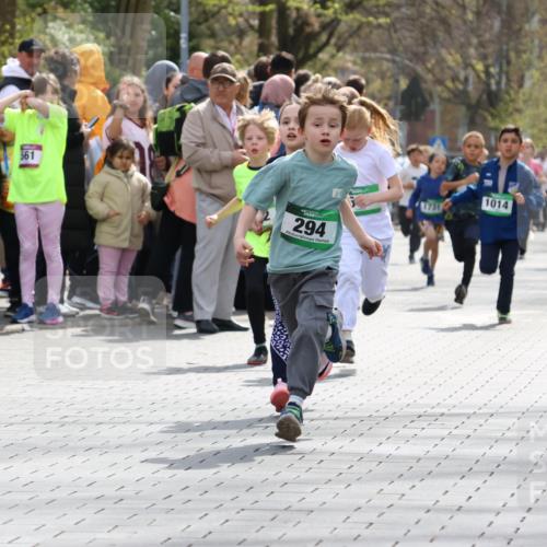 12.04.2026 - 45. Internationalen Wilhelmsburger Insellauf Strokosch-Dieckow http://msf.ph/oto/9490207 12.04.2026 14:34:08 Ziel 89, 5, 59, 676, 294, 870, 39, 649, 552, 1014 meine-sportfotos.de