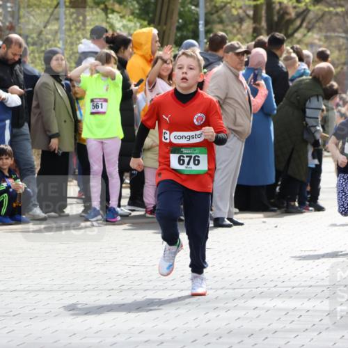 12.04.2026 - 45. Internationalen Wilhelmsburger Insellauf Strokosch-Dieckow http://msf.ph/oto/9490215 12.04.2026 14:34:07 Ziel 1065, 89, 5, 59, 676, 294, 870, 39, 649, 552 meine-sportfotos.de