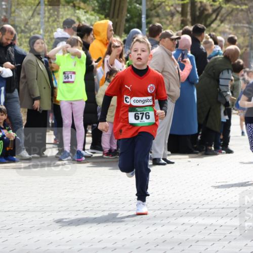 12.04.2026 - 45. Internationalen Wilhelmsburger Insellauf Strokosch-Dieckow http://msf.ph/oto/9490216 12.04.2026 14:34:07 Ziel 1065, 89, 5, 59, 676, 294, 870, 39, 649, 552 meine-sportfotos.de