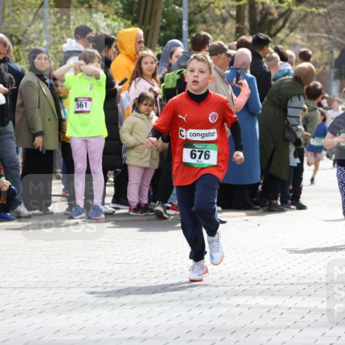 12.04.2026 - 45. Internationalen Wilhelmsburger Insellauf Strokosch-Dieckow http://msf.ph/oto/9490219 12.04.2026 14:34:06 Ziel 1065, 89, 5, 59, 676, 294, 870, 39, 649 meine-sportfotos.de