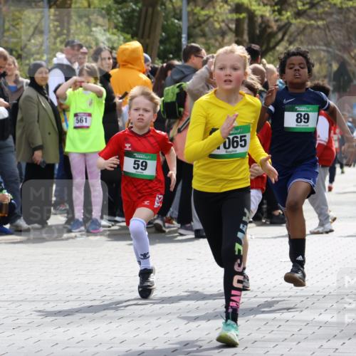 12.04.2026 - 45. Internationalen Wilhelmsburger Insellauf Strokosch-Dieckow http://msf.ph/oto/9490222 12.04.2026 14:34:00 Ziel 669, 290, 120, 1065, 89, 5, 59 meine-sportfotos.de