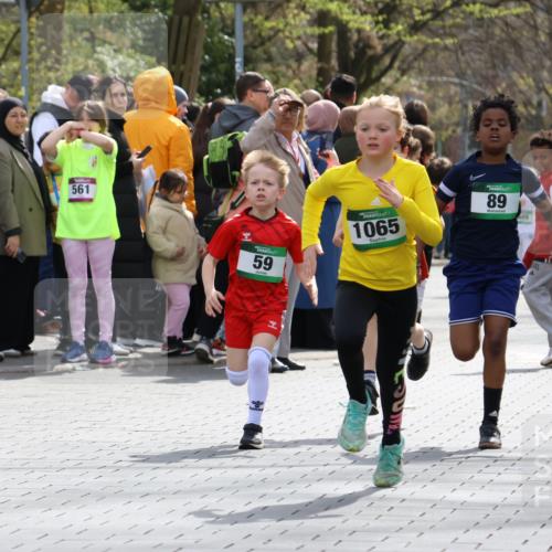 12.04.2026 - 45. Internationalen Wilhelmsburger Insellauf Strokosch-Dieckow http://msf.ph/oto/9490229 12.04.2026 14:34:00 Ziel 669, 290, 120, 1065, 89, 5, 59 meine-sportfotos.de