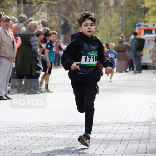 12.04.2026 - 45. Internationalen Wilhelmsburger Insellauf Strokosch-Dieckow http://msf.ph/oto/9490266 12.04.2026 14:33:47 Ziel 457, 1714, 1716, 1704 meine-sportfotos.de