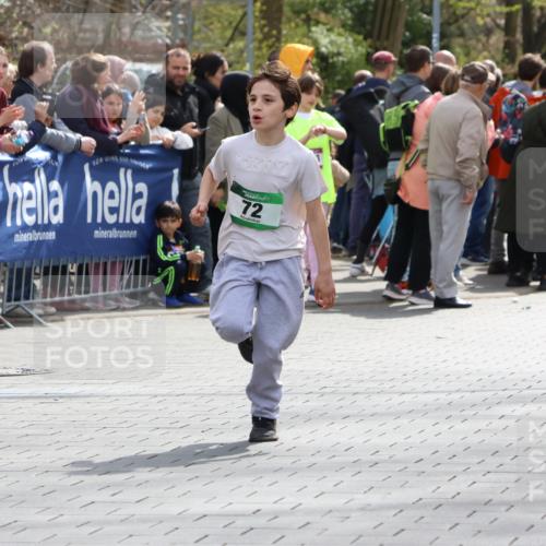 12.04.2026 - 45. Internationalen Wilhelmsburger Insellauf Strokosch-Dieckow http://msf.ph/oto/9490293 12.04.2026 14:33:36 Ziel 610, 72, 671 meine-sportfotos.de