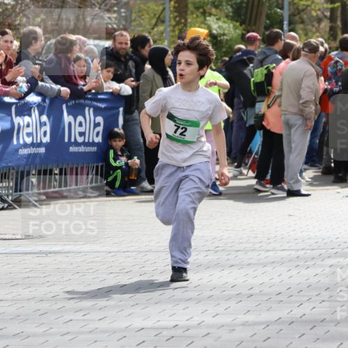 12.04.2026 - 45. Internationalen Wilhelmsburger Insellauf Strokosch-Dieckow http://msf.ph/oto/9490294 12.04.2026 14:33:36 Ziel 610, 72, 671 meine-sportfotos.de