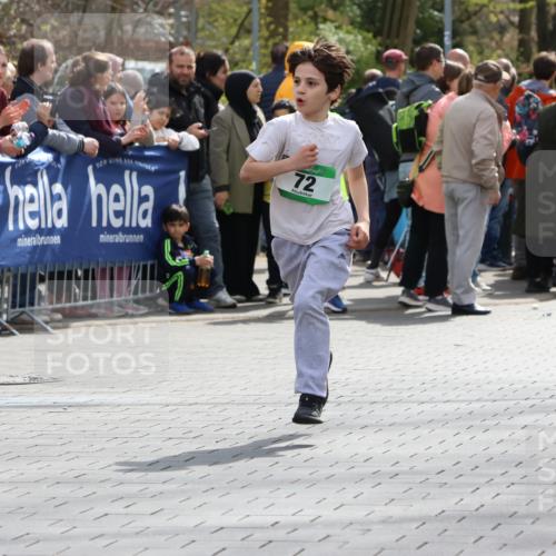12.04.2026 - 45. Internationalen Wilhelmsburger Insellauf Strokosch-Dieckow http://msf.ph/oto/9490296 12.04.2026 14:33:36 Ziel 610, 72, 671 meine-sportfotos.de