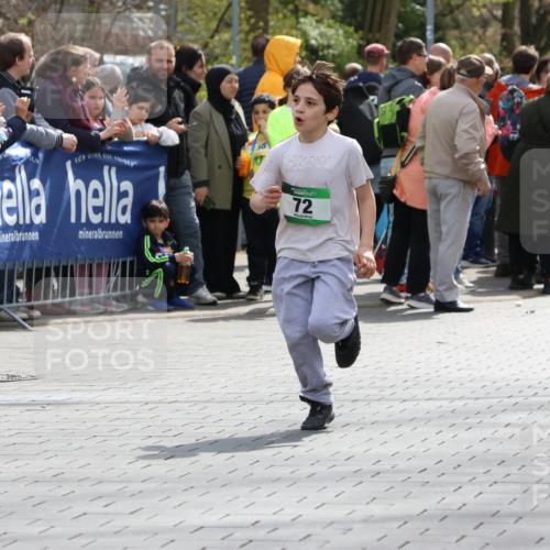 12.04.2026 - 45. Internationalen Wilhelmsburger Insellauf Strokosch-Dieckow http://msf.ph/oto/9490298 12.04.2026 14:33:36 Ziel 610, 72, 671 meine-sportfotos.de