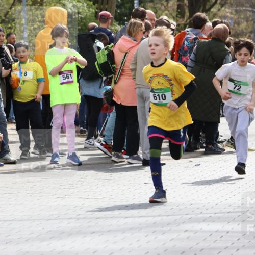 12.04.2026 - 45. Internationalen Wilhelmsburger Insellauf Strokosch-Dieckow http://msf.ph/oto/9490309 12.04.2026 14:33:33 Ziel 610, 72 meine-sportfotos.de