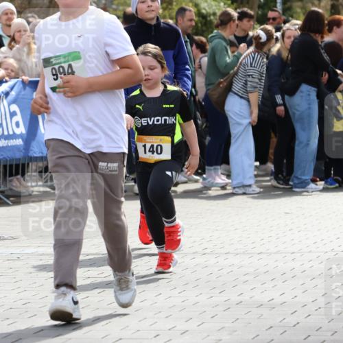 12.04.2026 - 45. Internationalen Wilhelmsburger Insellauf Strokosch-Dieckow http://msf.ph/oto/9490342 12.04.2026 14:22:55 Ziel 765, 569, 766, 1625, 784, 1000, 781, 308, 140, 758 meine-sportfotos.de