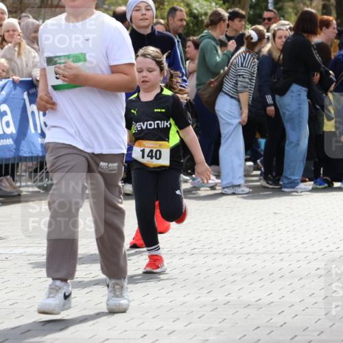 12.04.2026 - 45. Internationalen Wilhelmsburger Insellauf Strokosch-Dieckow http://msf.ph/oto/9490343 12.04.2026 14:22:55 Ziel 765, 569, 766, 1625, 784, 1000, 781, 308, 140, 758 meine-sportfotos.de