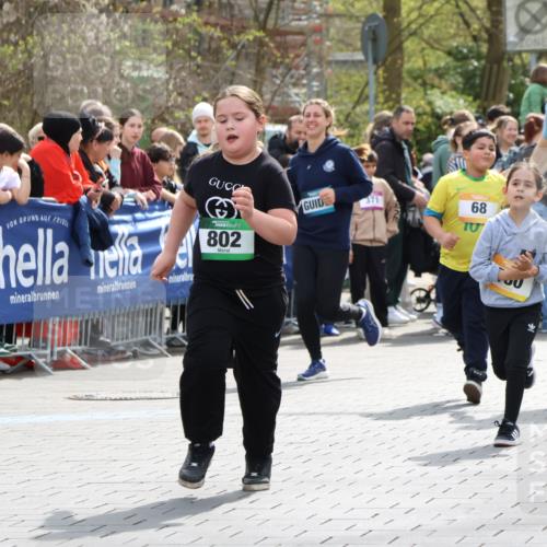 12.04.2026 - 45. Internationalen Wilhelmsburger Insellauf Strokosch-Dieckow http://msf.ph/oto/9490397 12.04.2026 14:22:38 Ziel 670, 327, 1609, 780, 743, 778, 779 meine-sportfotos.de