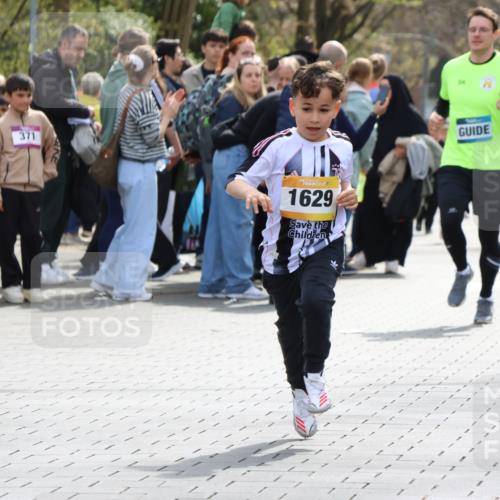 12.04.2026 - 45. Internationalen Wilhelmsburger Insellauf Strokosch-Dieckow http://msf.ph/oto/9490422 12.04.2026 14:22:26 Ziel 580, 835, 752, 761, 559, 315, 973, 555, 1629, 56, 670 meine-sportfotos.de