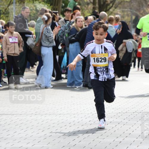 12.04.2026 - 45. Internationalen Wilhelmsburger Insellauf Strokosch-Dieckow http://msf.ph/oto/9490424 12.04.2026 14:22:26 Ziel 580, 835, 752, 761, 559, 315, 973, 555, 1629, 56, 670 meine-sportfotos.de