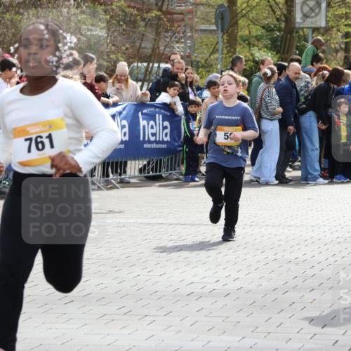 12.04.2026 - 45. Internationalen Wilhelmsburger Insellauf Strokosch-Dieckow http://msf.ph/oto/9490427 12.04.2026 14:22:24 Ziel 580, 835, 752, 761, 559, 315, 973, 555, 1629, 56 meine-sportfotos.de
