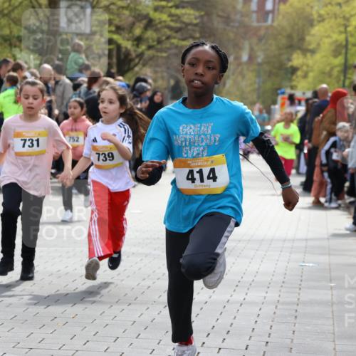 12.04.2026 - 45. Internationalen Wilhelmsburger Insellauf Strokosch-Dieckow http://msf.ph/oto/9490450 12.04.2026 14:22:14 Ziel 1615, 289, 668, 926, 981, 1620, 414, 805, 272, 124, 731, 739 meine-sportfotos.de