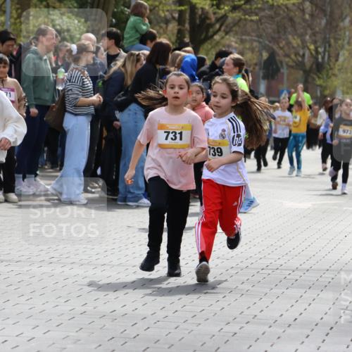 12.04.2026 - 45. Internationalen Wilhelmsburger Insellauf Strokosch-Dieckow http://msf.ph/oto/9490459 12.04.2026 14:22:13 Ziel 1615, 289, 668, 926, 981, 1620, 414, 805, 272, 124, 731, 739 meine-sportfotos.de