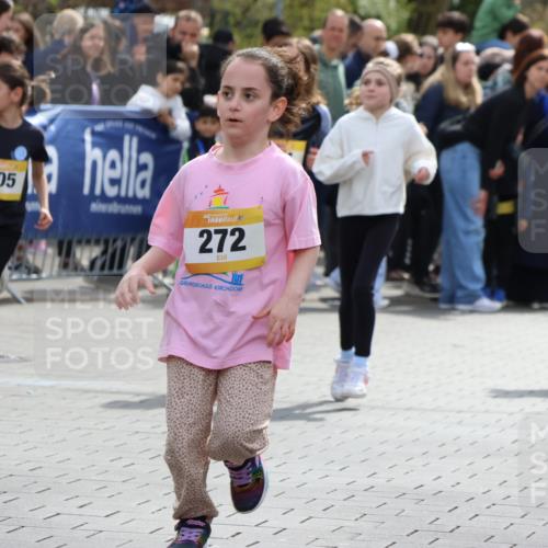12.04.2026 - 45. Internationalen Wilhelmsburger Insellauf Strokosch-Dieckow http://msf.ph/oto/9490461 12.04.2026 14:22:11 Ziel 794, 1615, 289, 668, 926, 981, 1620, 414, 805, 272, 124, 731, 739 meine-sportfotos.de