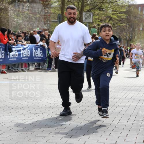 12.04.2026 - 45. Internationalen Wilhelmsburger Insellauf Strokosch-Dieckow http://msf.ph/oto/9490492 12.04.2026 14:22:02 Ziel 673, 924, 824, 227, 636, 612, 321, 695, 798, 971, 807, 685, 794 meine-sportfotos.de