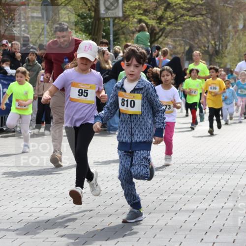 12.04.2026 - 45. Internationalen Wilhelmsburger Insellauf Strokosch-Dieckow http://msf.ph/oto/9490527 12.04.2026 14:21:52 Ziel 316, 792, 763, 255, 65, 1617, 969, 799, 974, 482, 236, 810, 488, 814, 95, 409, 595, 673, 924, 824 meine-sportfotos.de