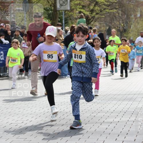 12.04.2026 - 45. Internationalen Wilhelmsburger Insellauf Strokosch-Dieckow http://msf.ph/oto/9490528 12.04.2026 14:21:52 Ziel 316, 792, 763, 255, 65, 1617, 969, 799, 974, 482, 236, 810, 488, 814, 95, 409, 595, 673, 924, 824 meine-sportfotos.de