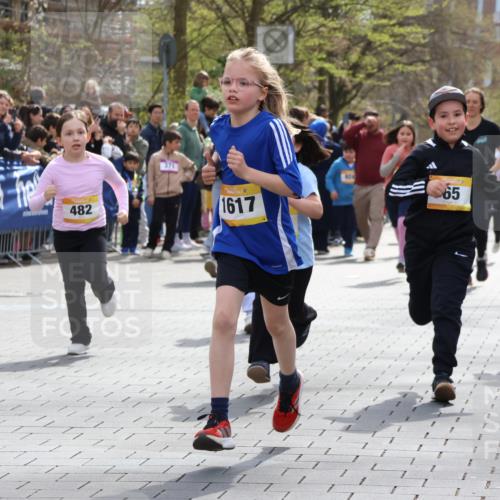 12.04.2026 - 45. Internationalen Wilhelmsburger Insellauf Strokosch-Dieckow http://msf.ph/oto/9490543 12.04.2026 14:21:47 Ziel 234, 111, 66, 136, 729, 769, 646, 159, 1622, 317, 283, 134, 316, 792, 763, 255, 65, 1617, 969, 799, 974, 482, 236, 810, 488, 814 meine-sportfotos.de