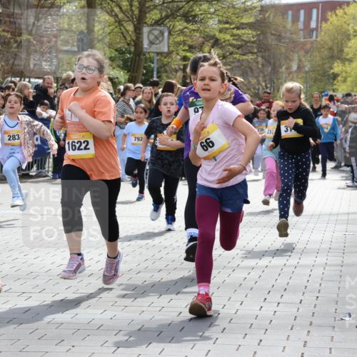 12.04.2026 - 45. Internationalen Wilhelmsburger Insellauf Strokosch-Dieckow http://msf.ph/oto/9490565 12.04.2026 14:21:43 Ziel 657, 698, 678, 279, 960, 838, 234, 111, 66, 136, 729, 769, 646, 159, 1622, 317, 283, 134, 316, 792, 763, 255, 65, 1617, 969, 799 meine-sportfotos.de