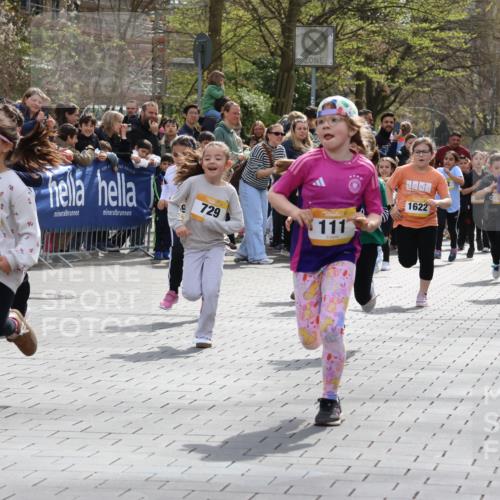 12.04.2026 - 45. Internationalen Wilhelmsburger Insellauf Strokosch-Dieckow http://msf.ph/oto/9490576 12.04.2026 14:21:41 Ziel 117, 558, 267, 657, 698, 678, 279, 960, 838, 234, 111, 66, 136, 729, 769, 646, 159, 1622, 317, 283, 134, 316, 792, 763 meine-sportfotos.de