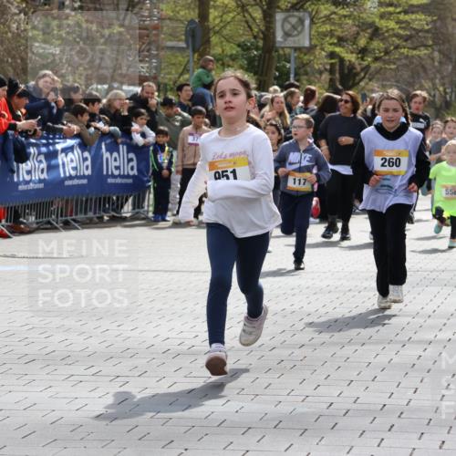 12.04.2026 - 45. Internationalen Wilhelmsburger Insellauf Strokosch-Dieckow http://msf.ph/oto/9490608 12.04.2026 14:21:31 Ziel 1005, 925, 253, 988, 964, 972, 1627, 951, 260, 957, 823, 117, 558, 267, 657, 698, 678, 279 meine-sportfotos.de