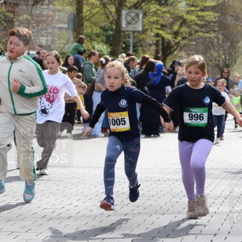 12.04.2026 - 45. Internationalen Wilhelmsburger Insellauf Strokosch-Dieckow http://msf.ph/oto/9490621 12.04.2026 14:21:26 Ziel 1630, 991, 302, 562, 309, 282, 528, 797, 984, 811, 128, 828, 1005, 925, 253, 988, 964, 972, 1627, 951, 260 meine-sportfotos.de