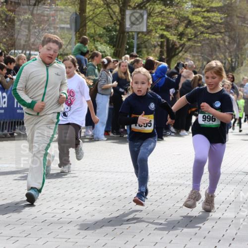 12.04.2026 - 45. Internationalen Wilhelmsburger Insellauf Strokosch-Dieckow http://msf.ph/oto/9490625 12.04.2026 14:21:26 Ziel 1630, 991, 302, 562, 309, 282, 528, 797, 984, 811, 128, 828, 1005, 925, 253, 988, 964, 972, 1627, 951, 260 meine-sportfotos.de