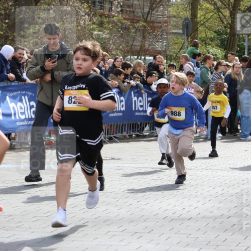 12.04.2026 - 45. Internationalen Wilhelmsburger Insellauf Strokosch-Dieckow http://msf.ph/oto/9490628 12.04.2026 14:21:24 Ziel 980, 1630, 991, 302, 562, 309, 282, 528, 797, 984, 811, 128, 828, 1005, 925, 253, 988, 964, 972 meine-sportfotos.de