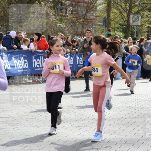12.04.2026 - 45. Internationalen Wilhelmsburger Insellauf Strokosch-Dieckow http://msf.ph/oto/9490630 12.04.2026 14:21:23 Ziel 566, 564, 607, 980, 1630, 991, 302, 562, 309, 282, 528, 797, 984, 811, 128, 828, 1005, 925, 253, 988, 964, 972 meine-sportfotos.de