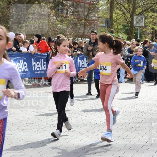 12.04.2026 - 45. Internationalen Wilhelmsburger Insellauf Strokosch-Dieckow http://msf.ph/oto/9490631 12.04.2026 14:21:23 Ziel 566, 564, 607, 980, 1630, 991, 302, 562, 309, 282, 528, 797, 984, 811, 128, 828, 1005, 925, 253, 988, 964, 972 meine-sportfotos.de